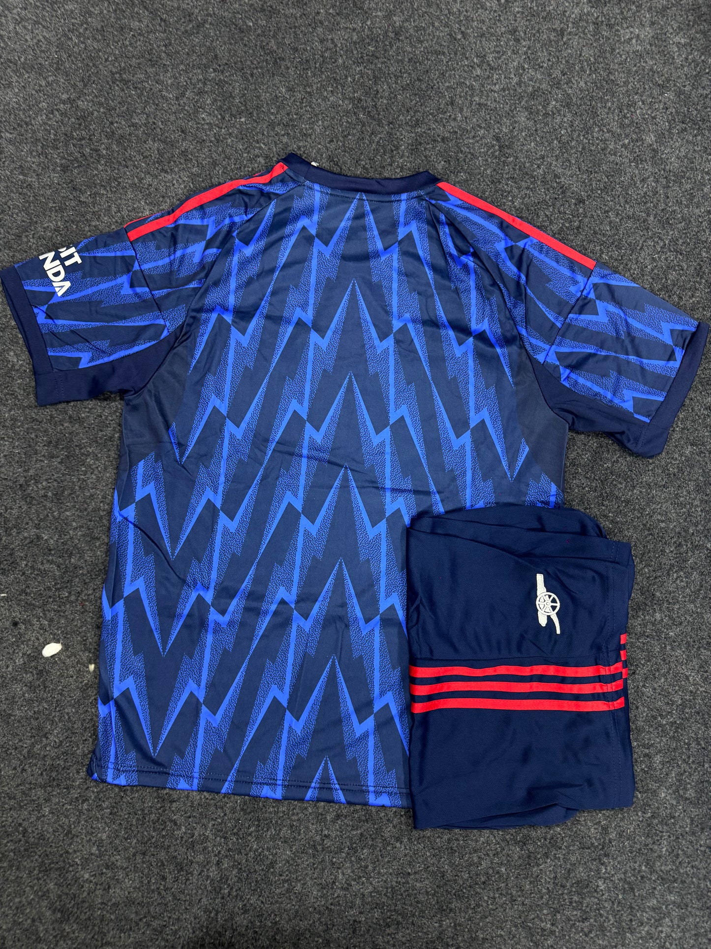 ARSENAL 24/25 NAVY BLUE TRAINING SET – FAN VERSION