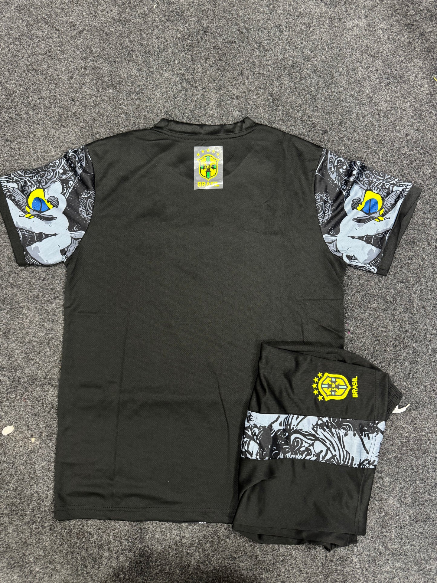 BRAZIL INSPIRED SPECIAL EDITION BLACK & GREY FOOTBALL TRAINING KIT SET