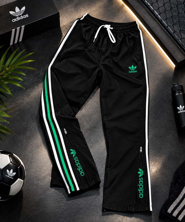 TRACKPANTS