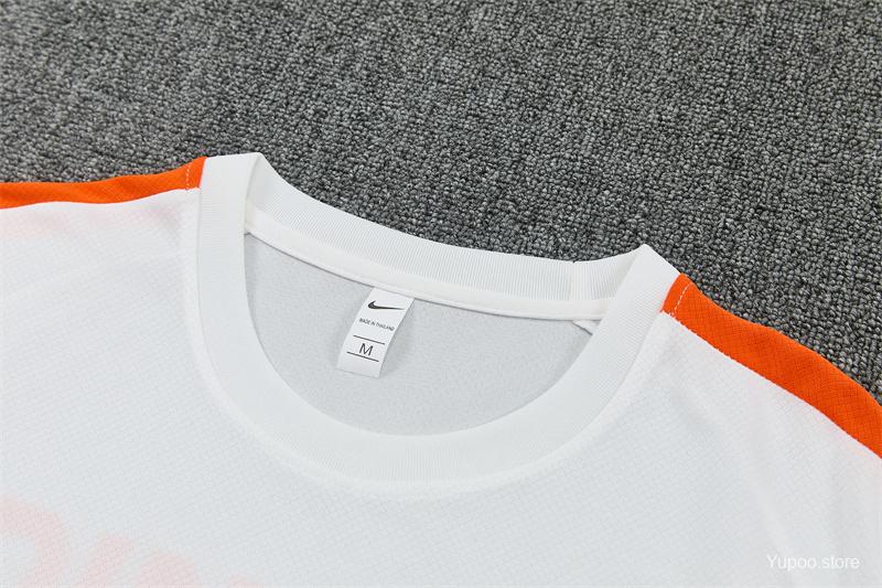 NETHERLANDS 2026 WORLD CUP HOME FOOTBALL KIT SET (WITH SHORTS)
