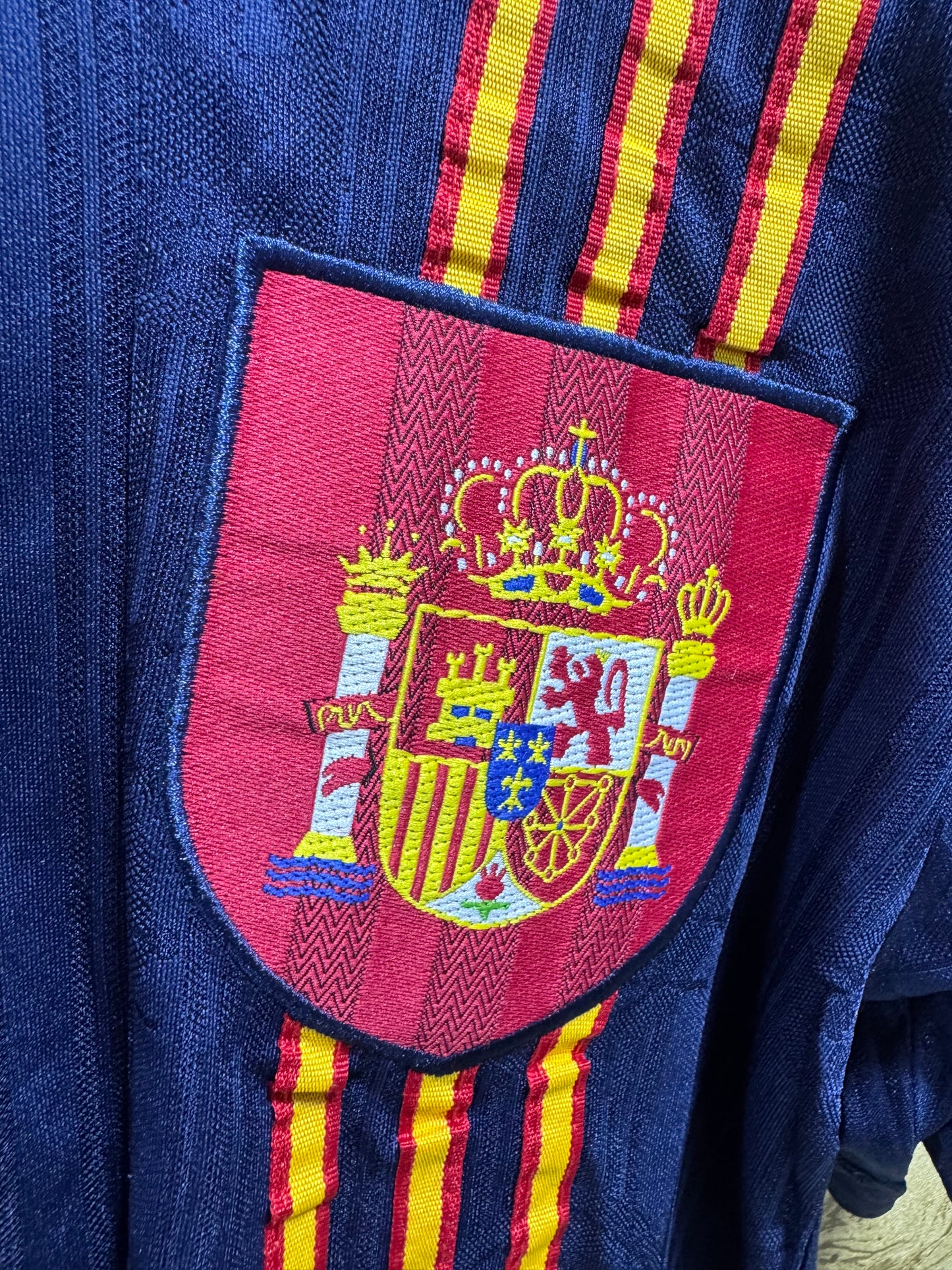 SPAIN AWAY 1996/97 RETRO JERSEY WITH LOGO | PREMIUM RETRO FOOTBALL JERSEY