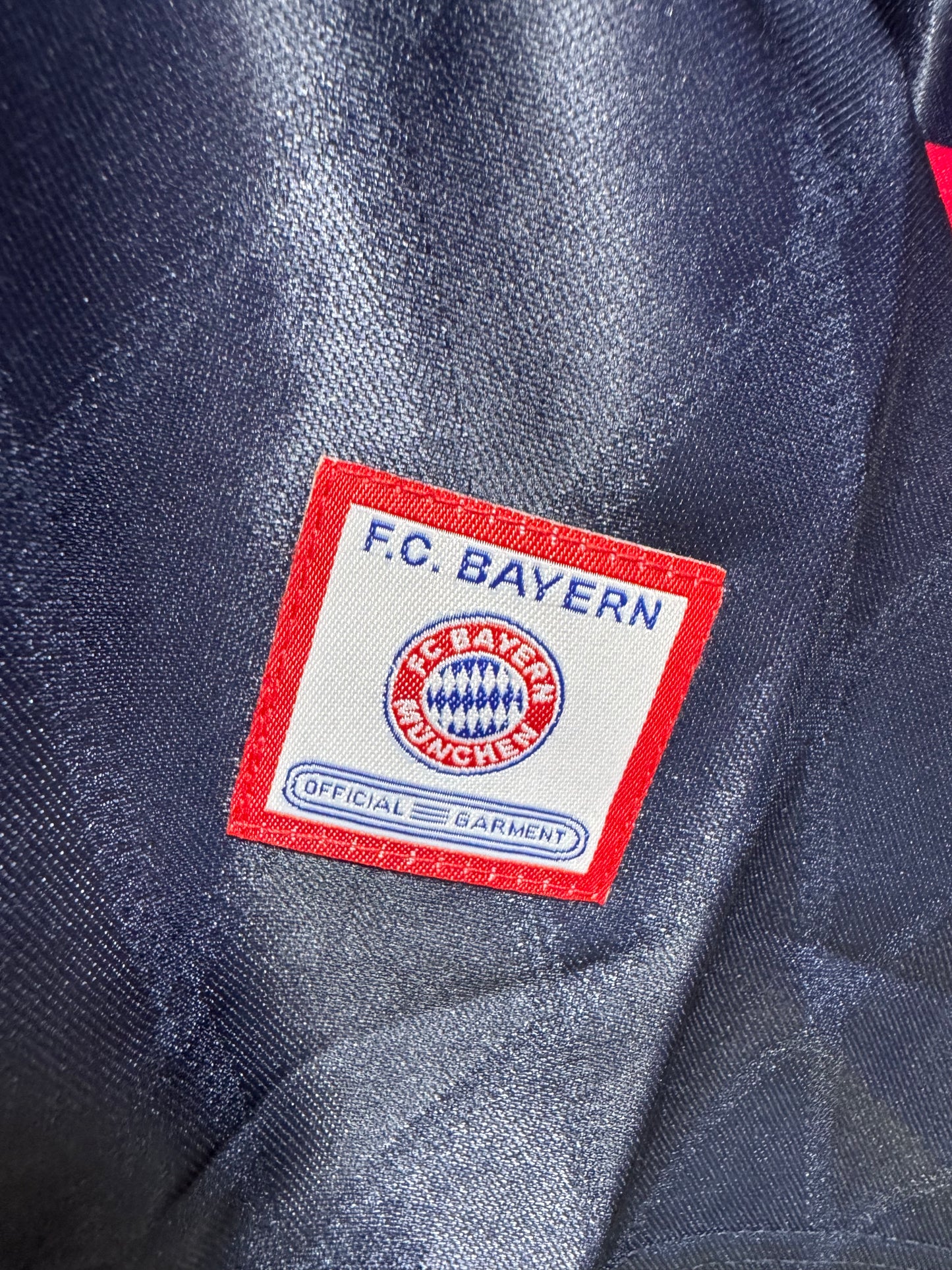 BAYERN MUNICH HOME 1996/97 RETRO JERSEY WITH LOGO | PREMIUM RETRO FOOTBALL JERSEY