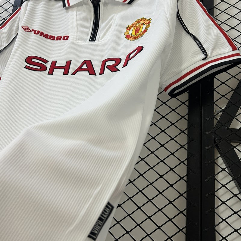 Manchester United 1998–99 Away Retro Football Jersey
