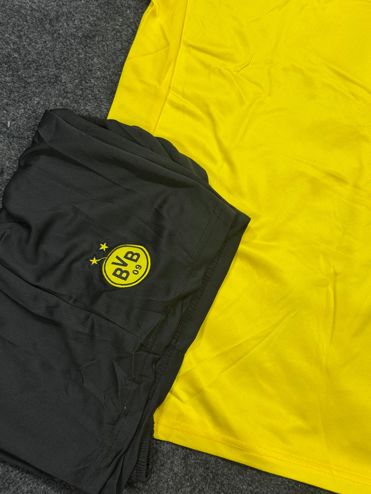 Dortmund 2025/26 Home Kit – Yellow & Black Football Jersey and Shorts Set