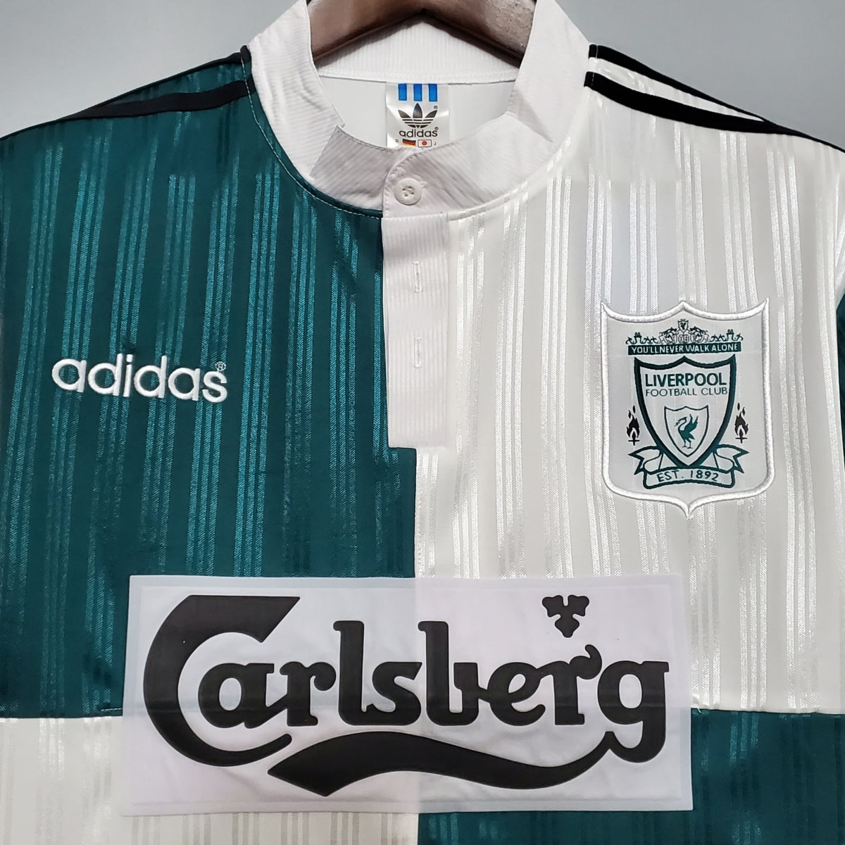 Liverpool FC 1995–96 Away Retro Football Jersey