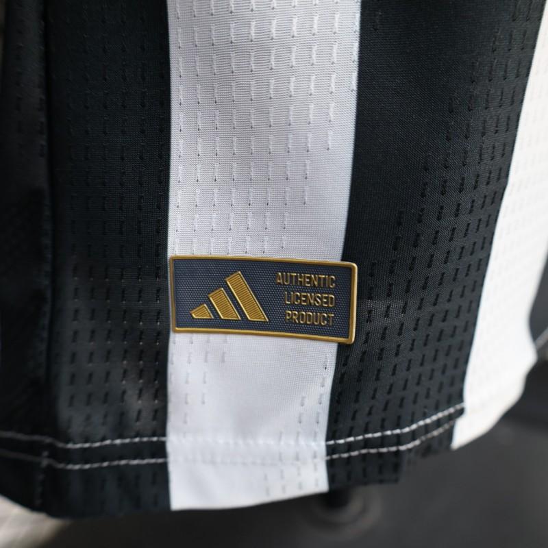 JUVENTUS 26/27 HOME PLAYER VERSION BLACK & WHITE STRIPE GOLD EDITION JERSEY WITH LOGO