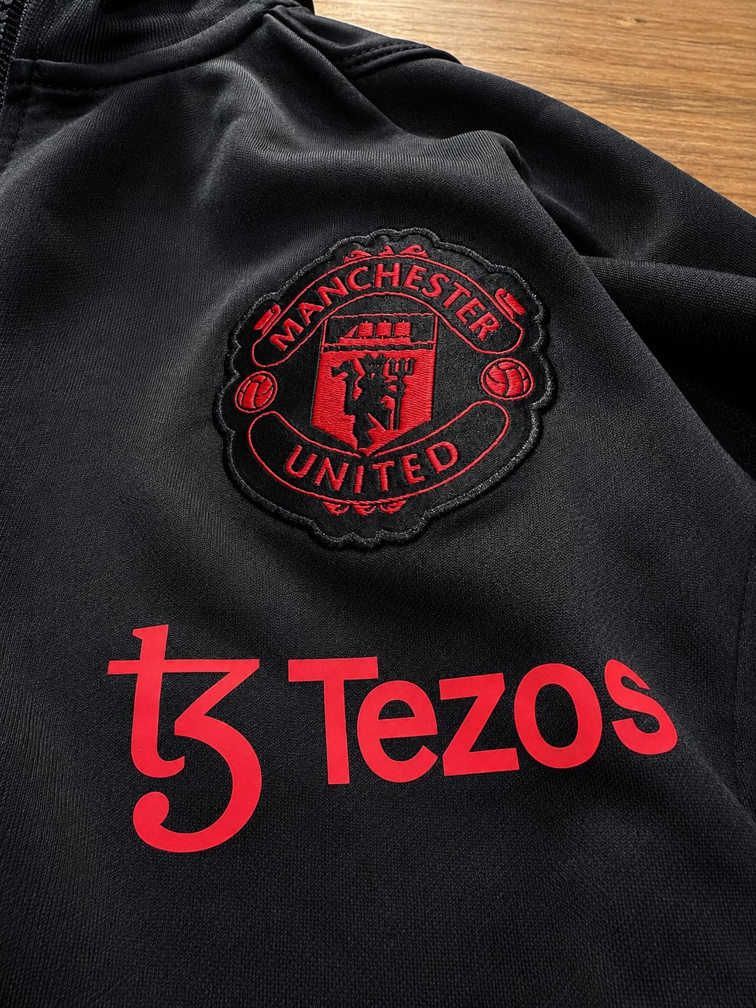 MANCHESTER UNITED BLACK TRACK JACKET | RED & TEAL STRIPED SPORTS JACKET