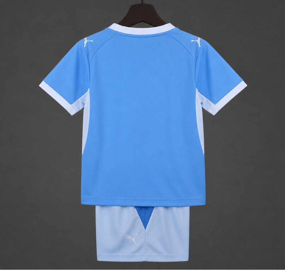 MANCHESTER CITY HOME 2026/27 KIDS SET WITH LOGO | KIDS FOOTBALL JERSEY & SHORTS
