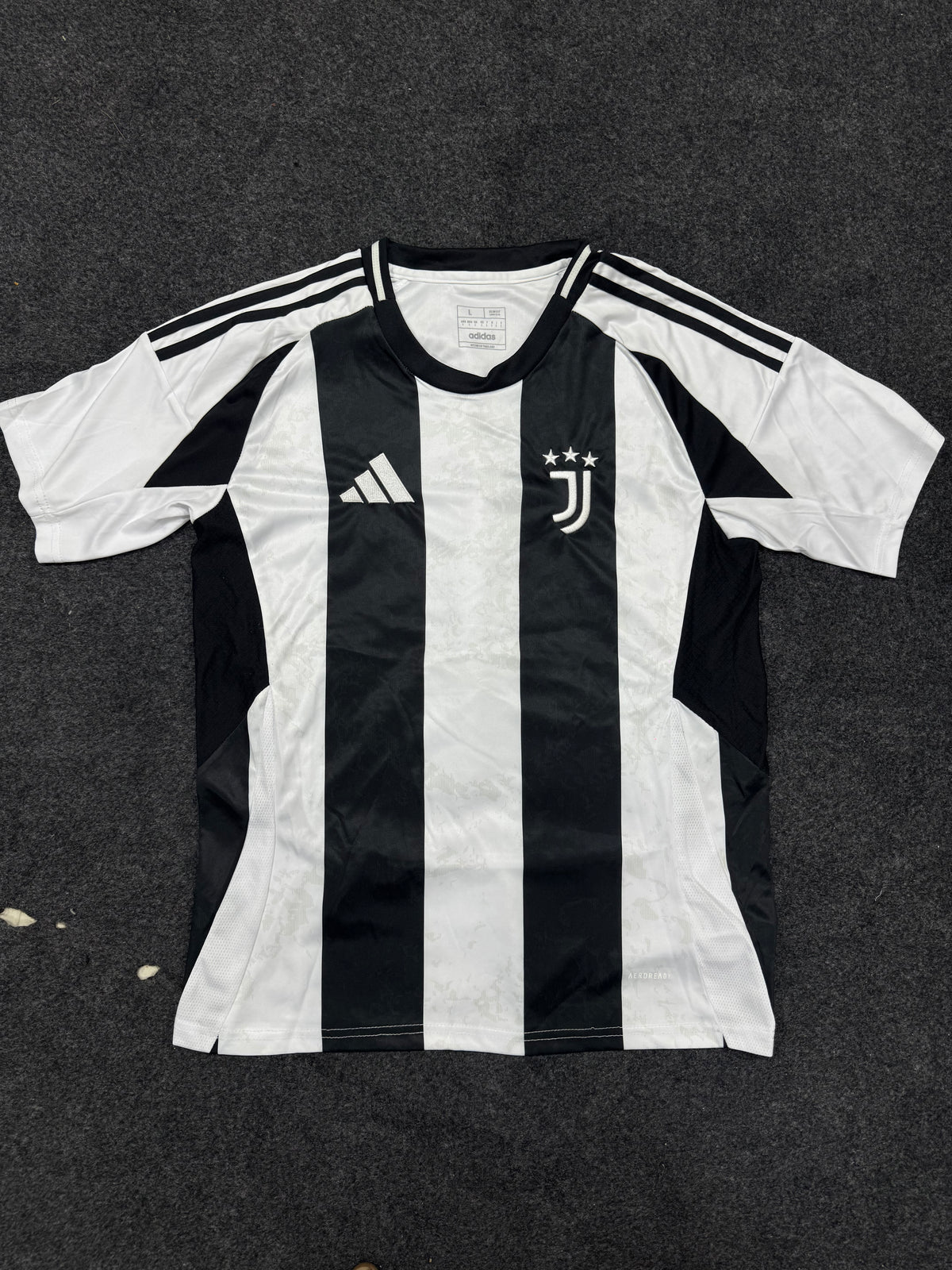 Juventus 2024/25 Home Jersey – Black & White Football jersey