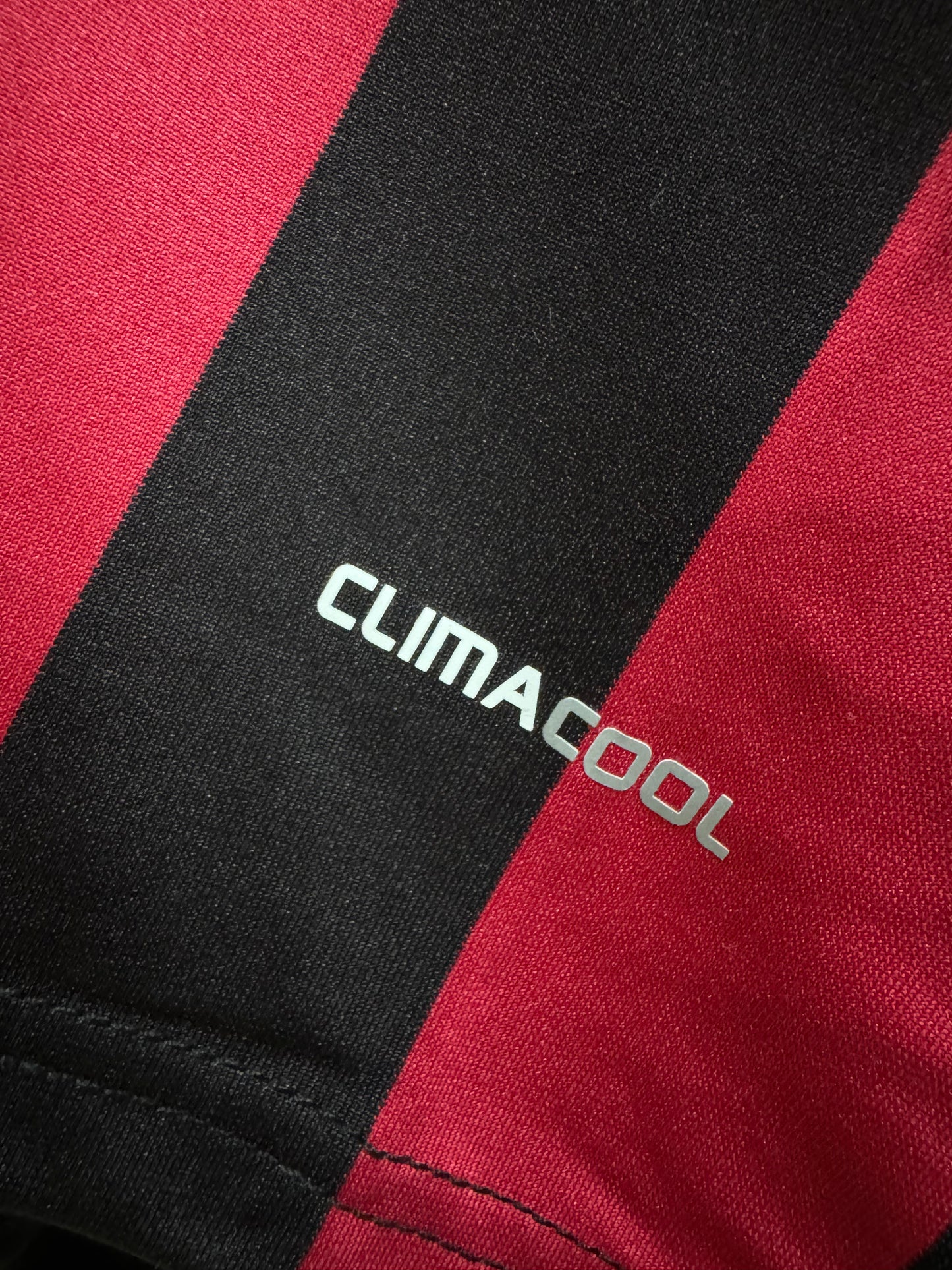 AC MILAN HOME 2009/10 RETRO JERSEY WITH LOGO | PREMIUM RETRO FOOTBALL JERSEY
