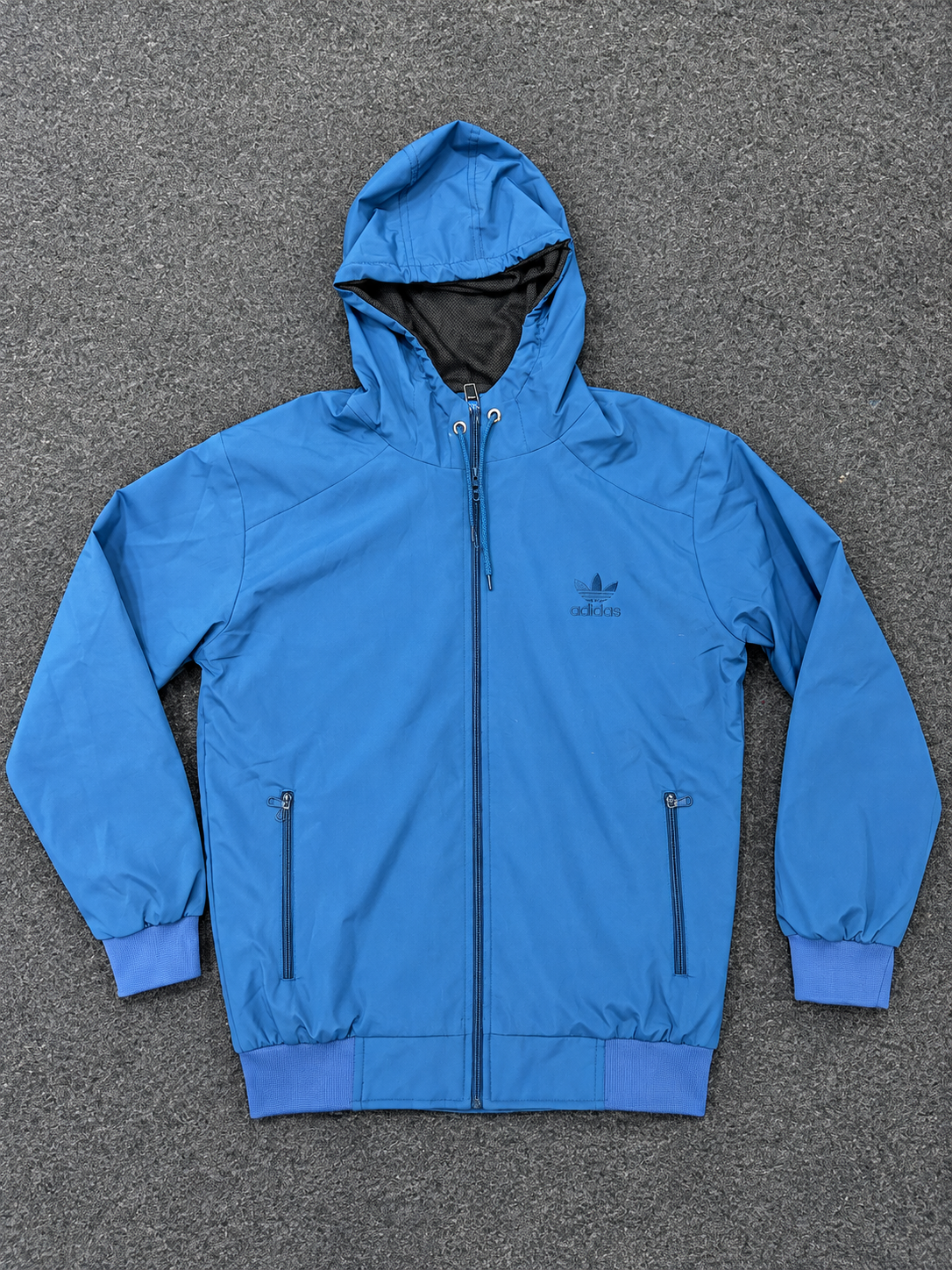 Vintage Sky Blue Hooded Windbreaker Jacket – Lightweight Full-Zip Retro Streetwear