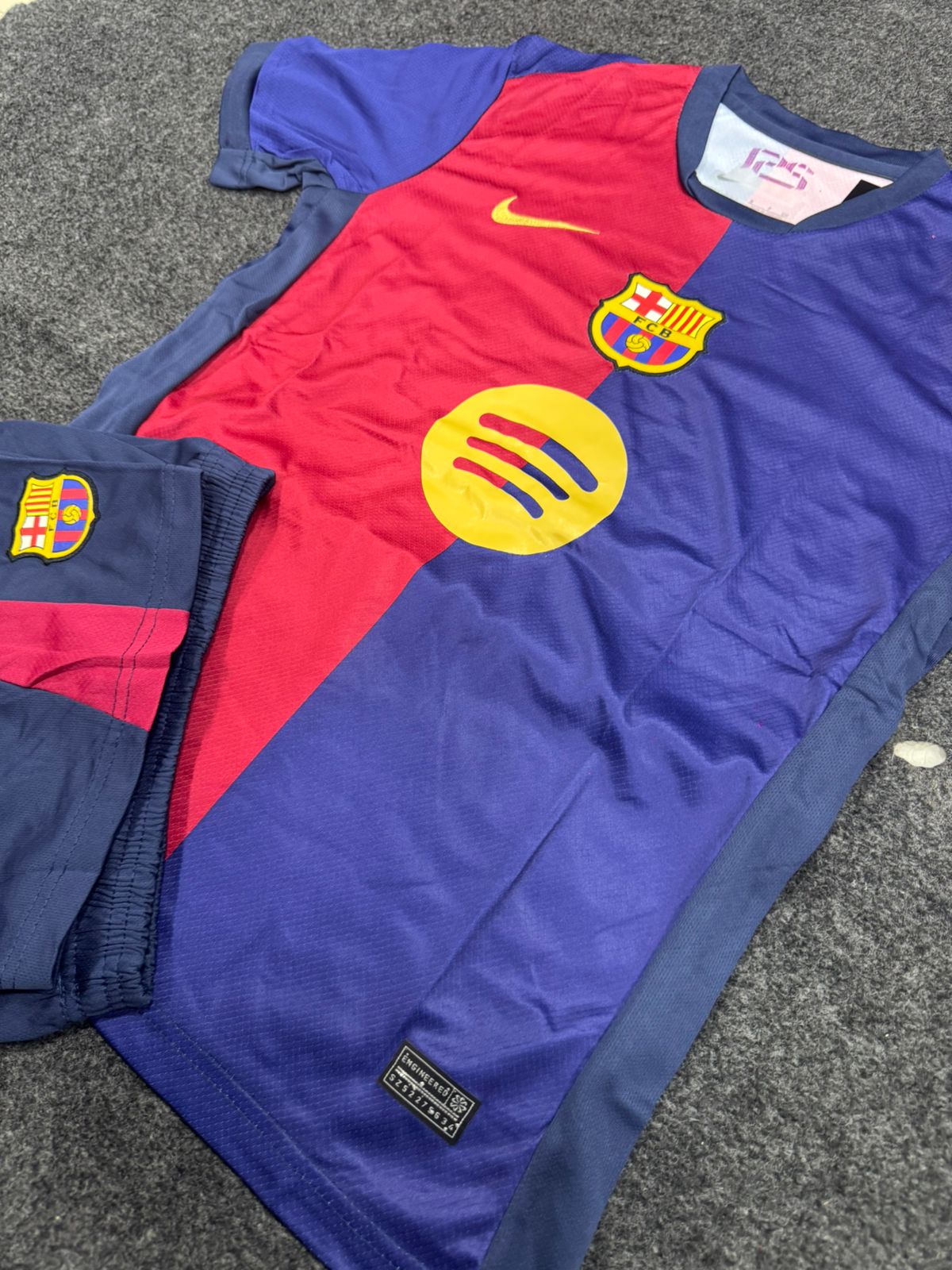 FC BARCELONA 2024/25 HOME FOOTBALL KIT INSPIRED SET – JERSEY & SHORTS (RED & BLUE EDITION)