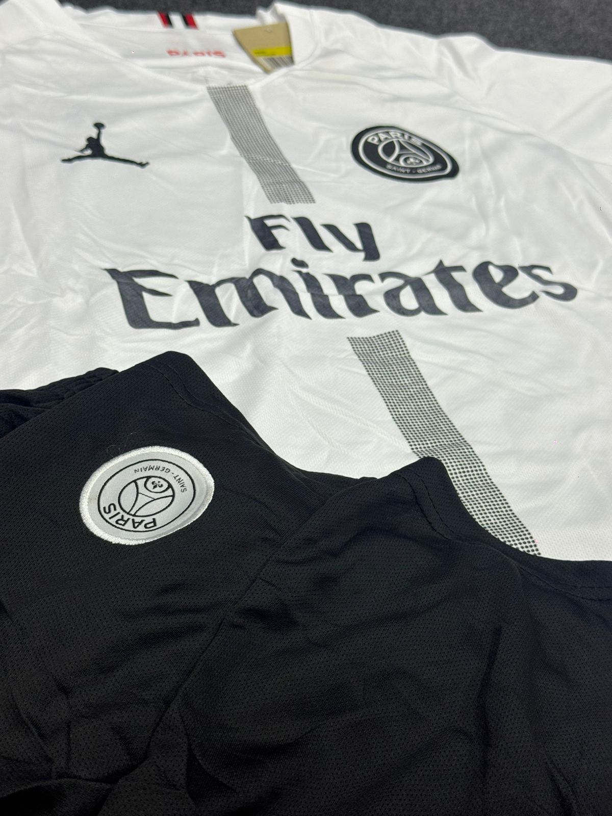 PARIS SAINT-GERMAIN WHITE 2018/19 JERSEY & SHORTS SET