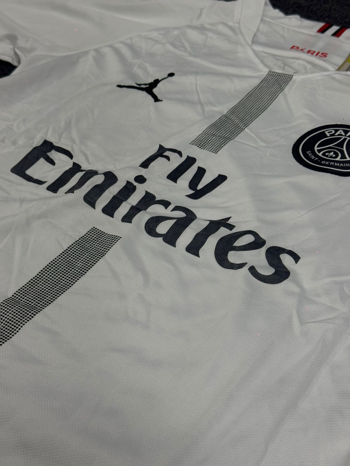 PARIS SAINT-GERMAIN WHITE 2018/19 JERSEY & SHORTS SET