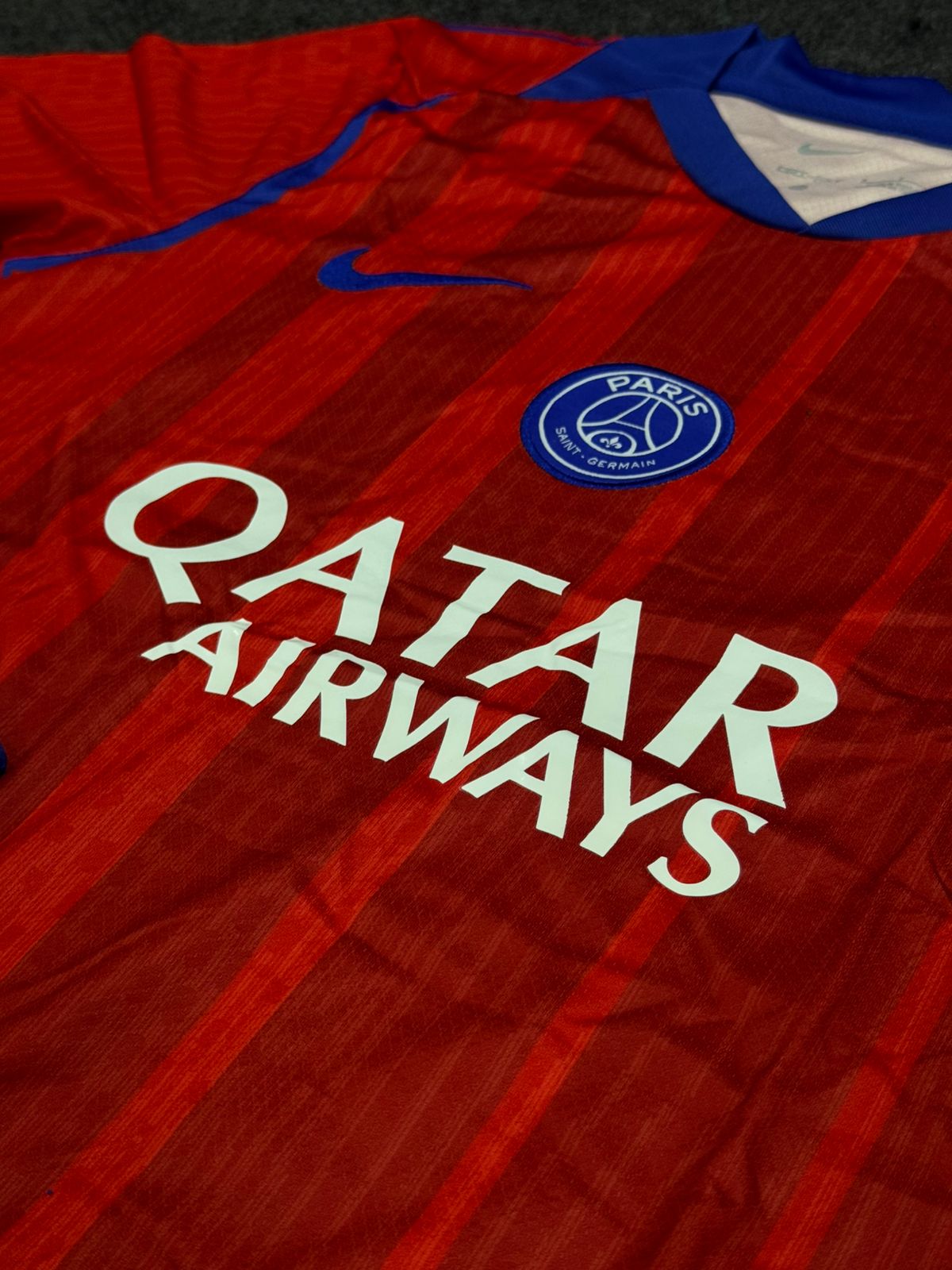 PARIS SAINT-GERMAIN 2025/26 STADIUM THIRD KIT – JERSEY & SHORTS SET