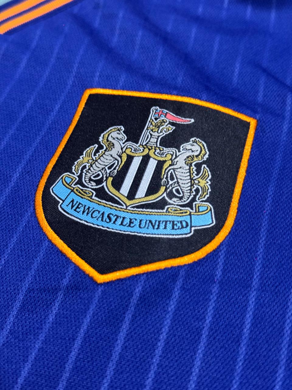 NEWCASTLE UNITED ADIDAS 2025/26 THIRD KIT– JERSEY & SHORTS SET