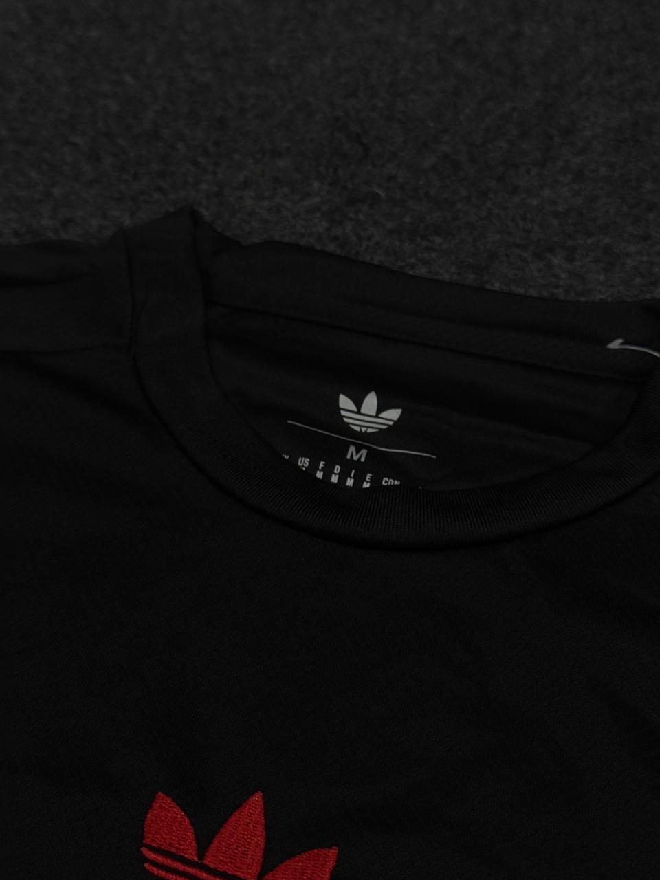MANCHESTER UNITED CLASSIC JERSEY SET (WITH SHORTS)