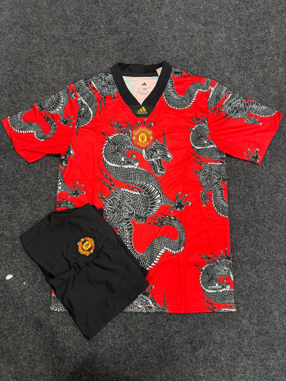 MANCHESTER UNITED RED DRAGON KIT 2025/26 – JERSEY & SHORTS SET