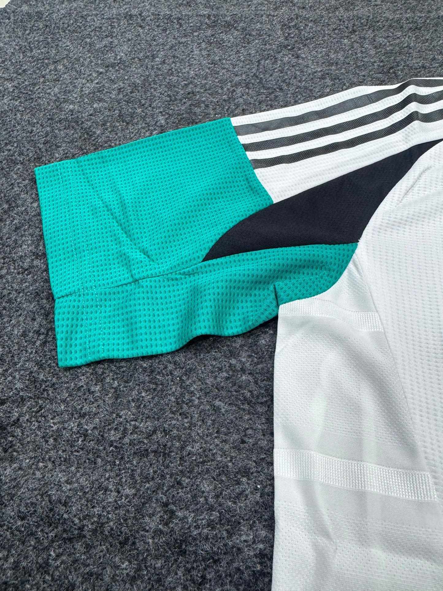 SANTOS FC AWAY 2025 JERSEY WITH LOGO | PREMIUM FOOTBALL JERSEY