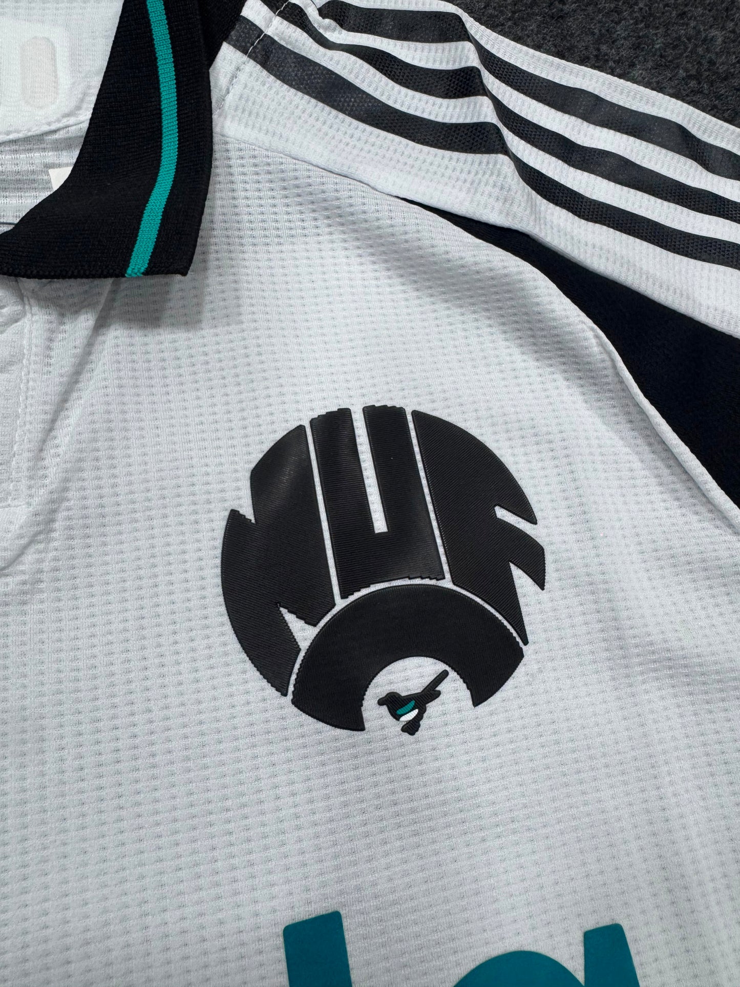 SANTOS FC AWAY 2025 JERSEY WITH LOGO | PREMIUM FOOTBALL JERSEY