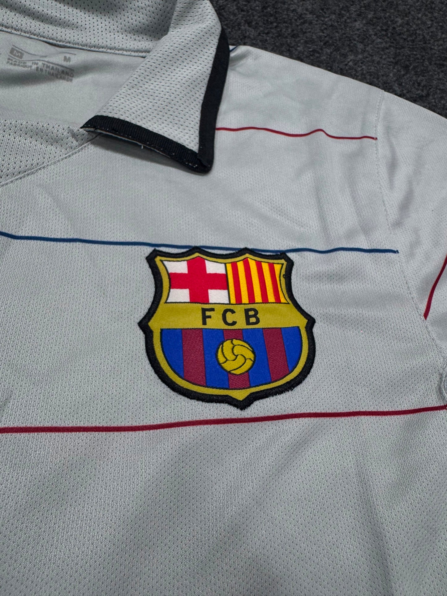 FC BARCELONA AWAY 2003/04 JERSEY WITH LOGO | PREMIUM RETRO FOOTBALL JERSEY