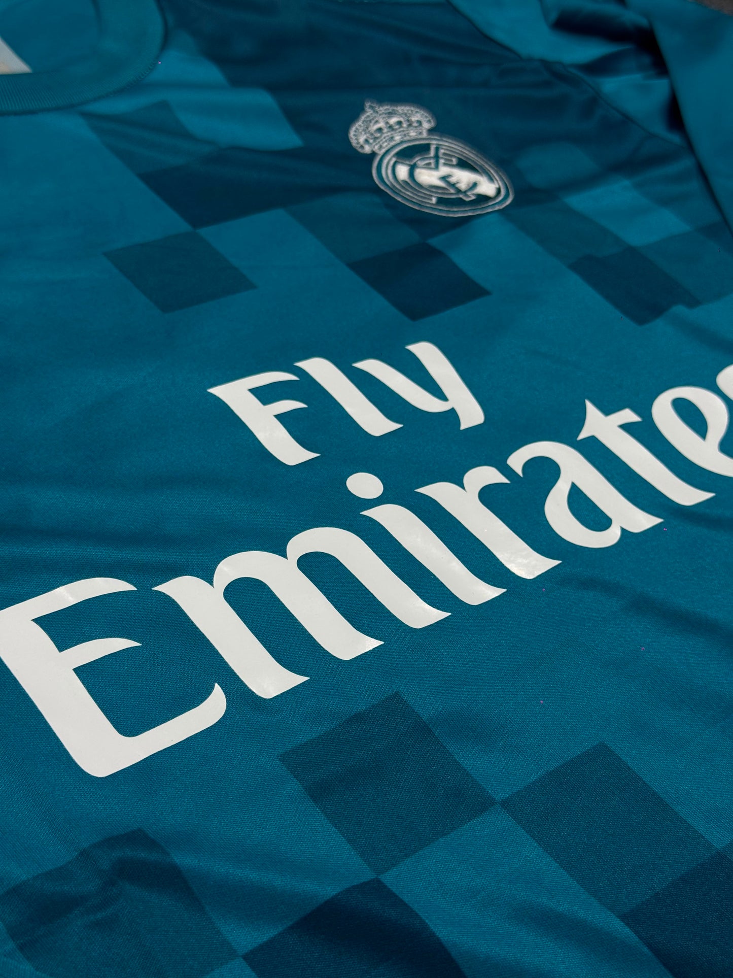REAL MADRID RETRO TEAL LONG SLEEVE GOALKEEPER JERSEY WITH LOGO | PREMIUM RETRO FOOTBALL JERSEY