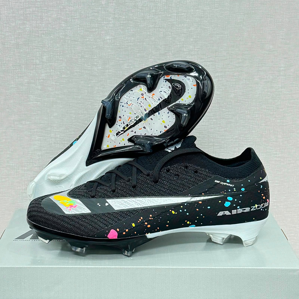 Mercurial Vapor 16 Black Multicolor Football Boots