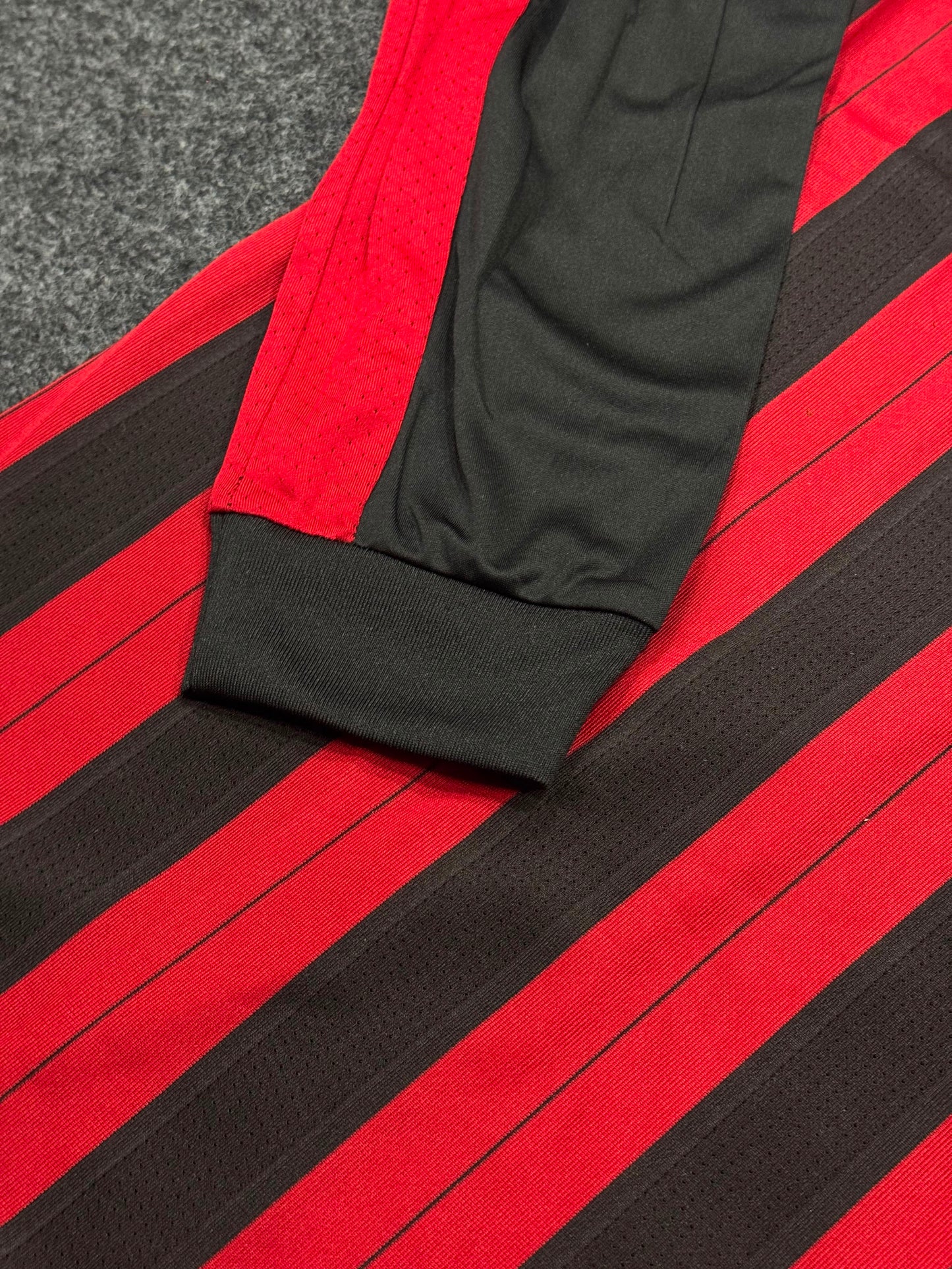 AC MILAN RETRO 2013/14 HOME LONG SLEEVE JERSEY WITH LOGO | PREMIUM RETRO FOOTBALL JERSEY