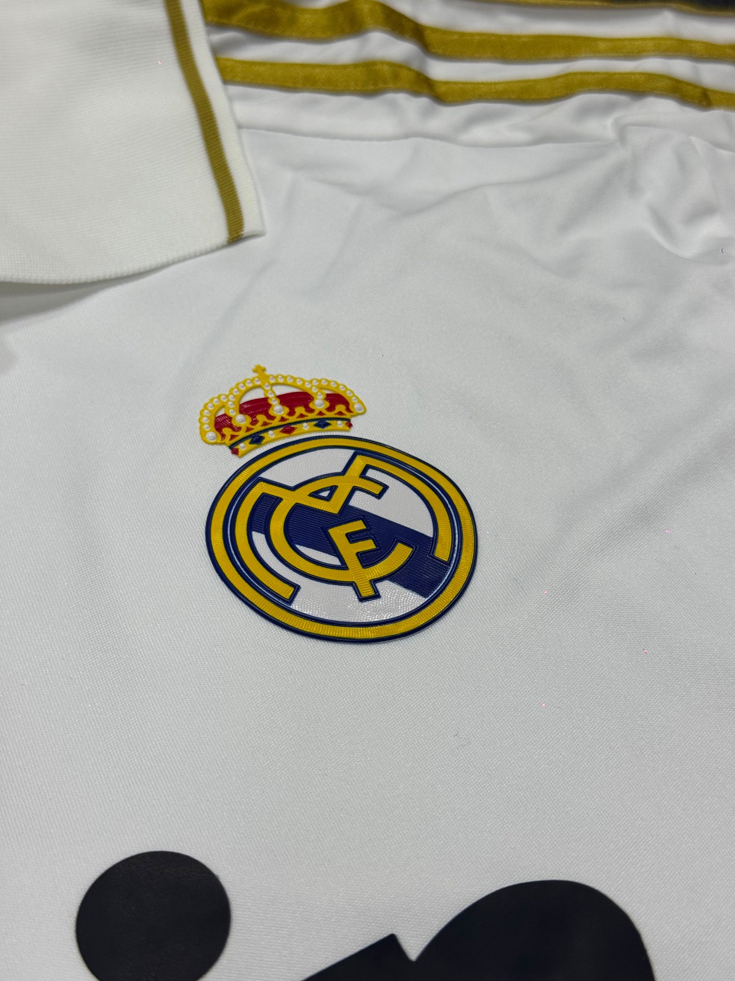 REAL MADRID RETRO 2009/10 HOME LONG SLEEVE JERSEY WITH LOGO | PREMIUM RETRO FOOTBALL JERSEY