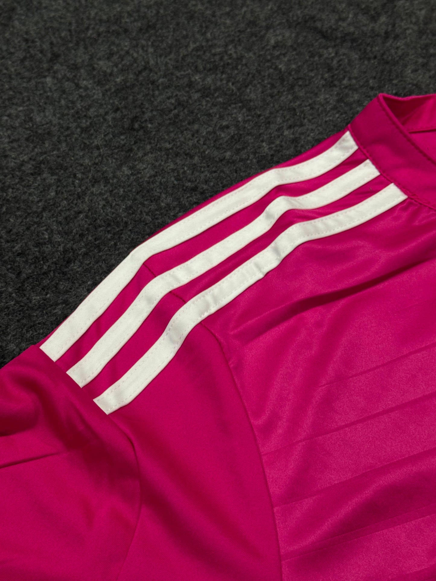 REAL MADRID RETRO 2014/15 THIRD PINK JERSEY WITH LOGO | PREMIUM RETRO FOOTBALL JERSEY