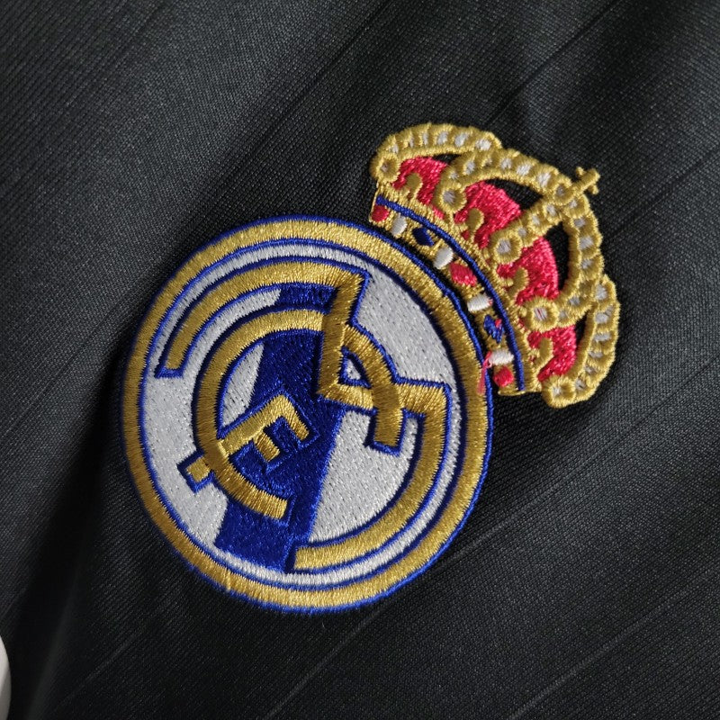 REAL MADRID 2006–07 THIRD RETRO FOOTBALL JERSEY – LONG SLEEVE
