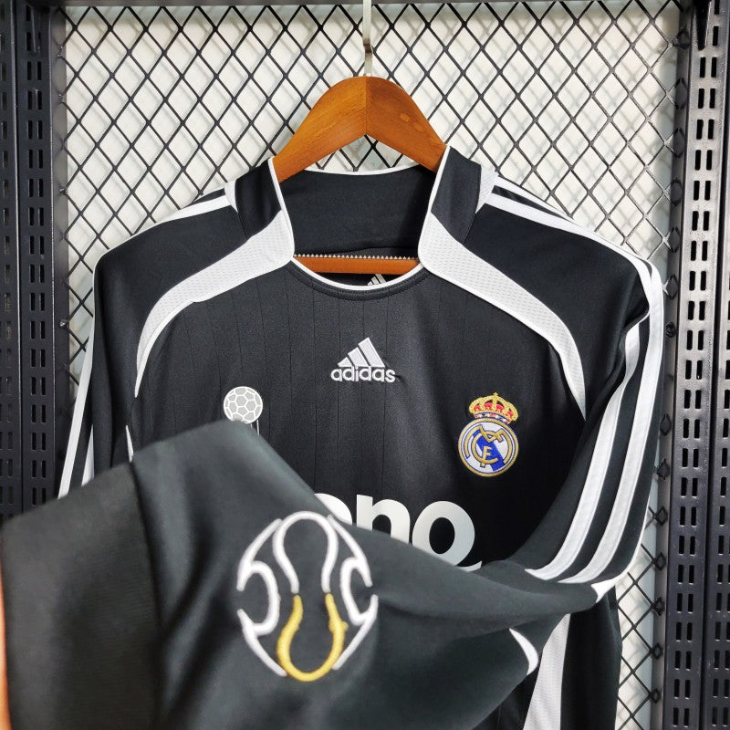 REAL MADRID 2006–07 THIRD RETRO FOOTBALL JERSEY – LONG SLEEVE